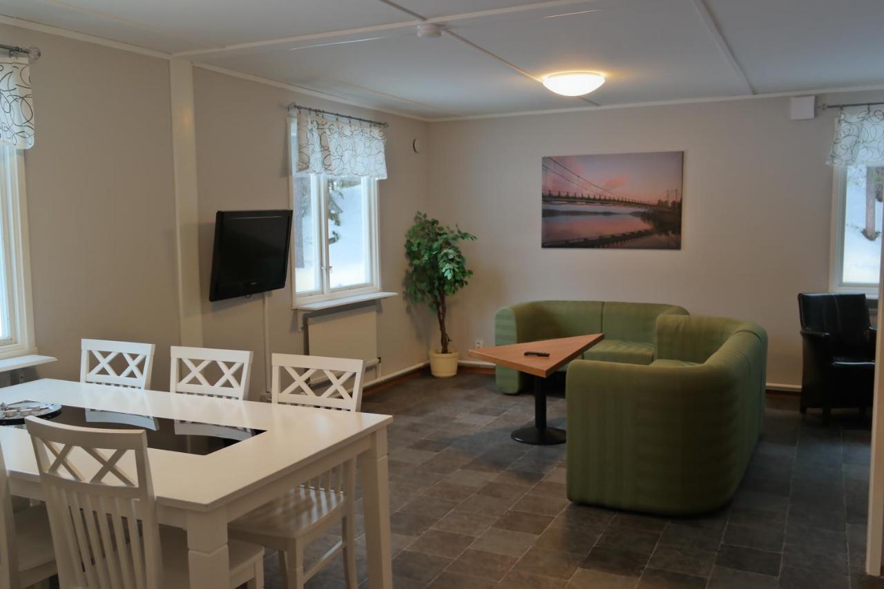 Hostel Skogsglaentan Storuman Buitenkant foto