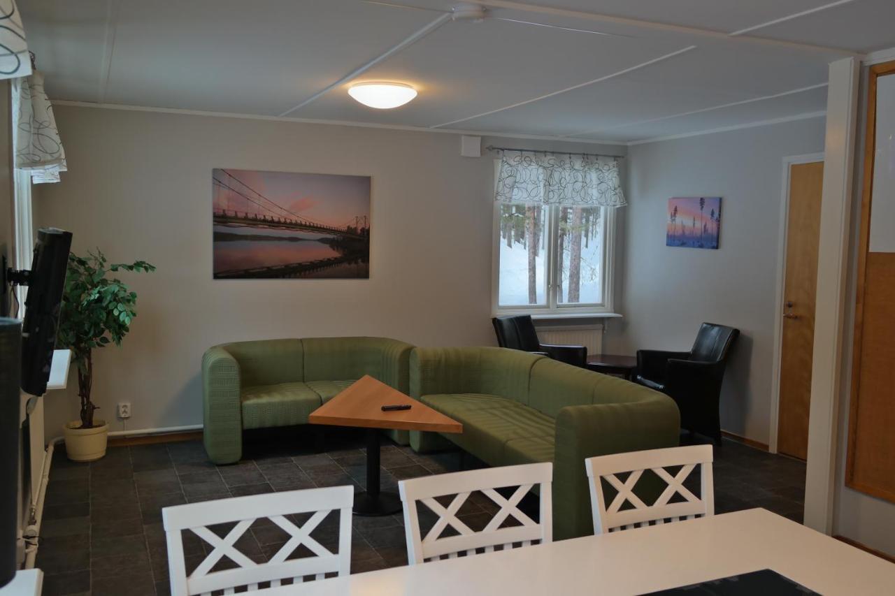 Hostel Skogsglaentan Storuman Buitenkant foto